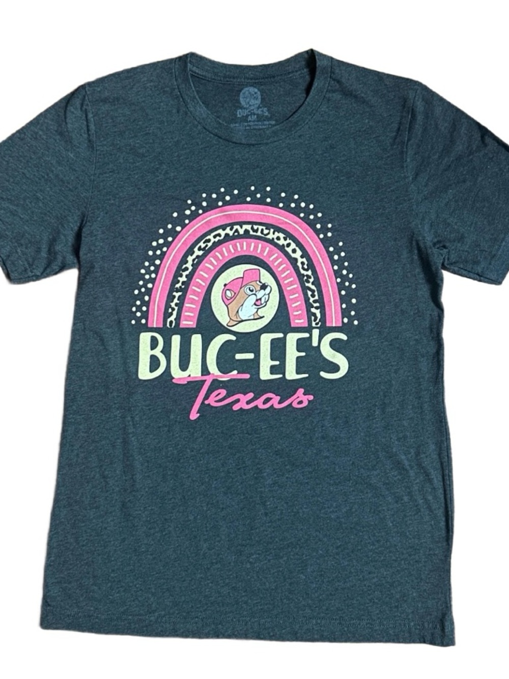 Buc-ee's ~ Women Medium ~ Grey & Pink  W/ Rainbow Texas ~ Short Sleeve T-Shirt